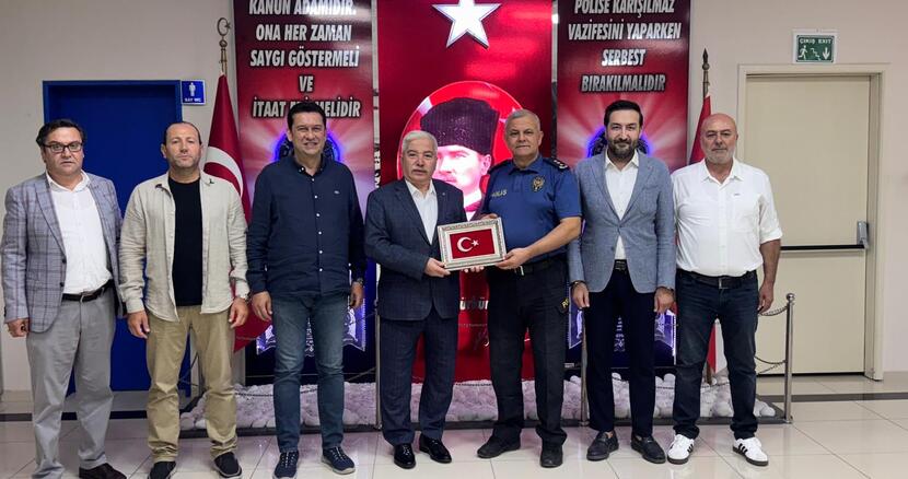 İlçe Emniyet Müdürümüz Memduh PİŞİK'i makamında ziyaret ettik.