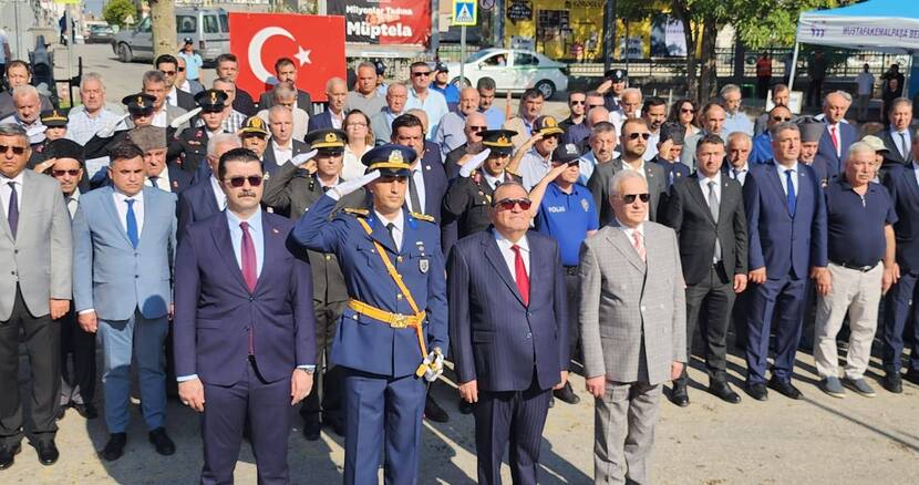İlçemiz protokolünün katılımlarıyla düzenlenen 30 Ağustos Zafer Bayramı Töreni’ne katılım sağladık.