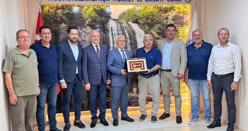 Bursa Büyük Şehir Belediye Başkanı Mustafa Bozbey İlçe Belediye Başkanı Şükrü Erdem Odamıza Ziyarette Bulundular.