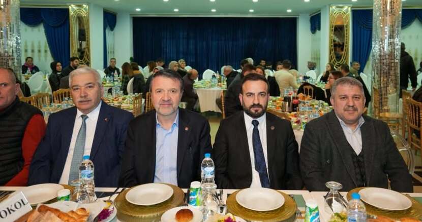  Mustafakemalpaşa Ticaret Borsası'nın düzenlemiş olduğu iftar yemeğine katılım sağladık.