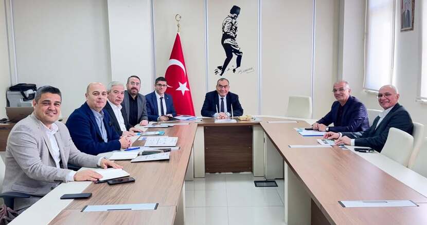 İlçemizde ilk kez düzenlenecek olan Tarım Fuarı organizasyonu kapsamında, Kaymakamlığımız ev sahipliğinde değerlendirme toplantısı gerçekleştirildi.